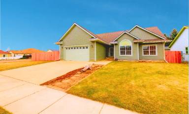 Main picture of 1248 16th Ave W