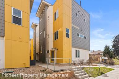 Main picture of 3136 W 19th Ave