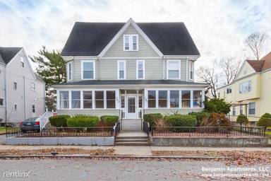 Main picture of 103 Magoun Ave