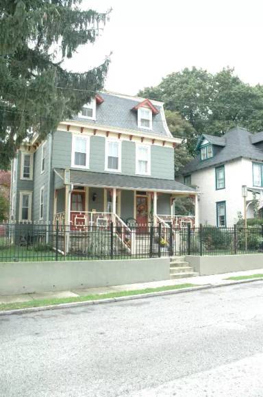 Main picture of 112 Church St