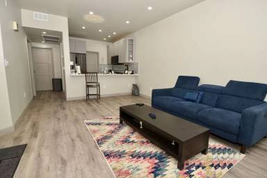 Main picture of 7103 S Durango Dr