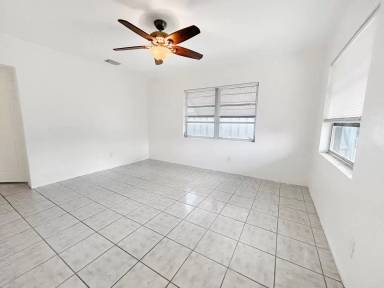 Main picture of 511 46th Ave N