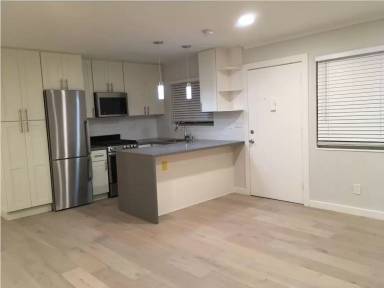 Main picture of 98 Vernon St