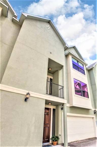 Main picture of 4217 Koehler St