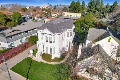 Main picture of 620 S 3rd St