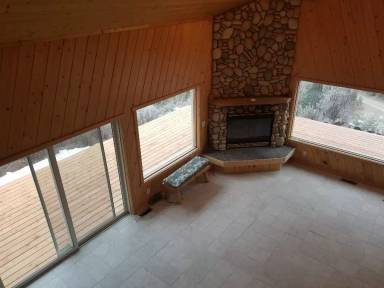 Main picture of 1020 Bear Mountain Rd
