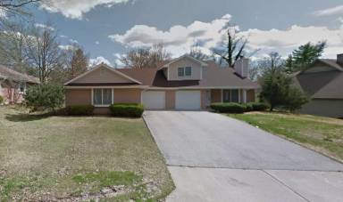 Main picture of 18 E Burnam Rd