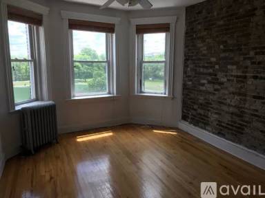 Main picture of 151 Park Dr