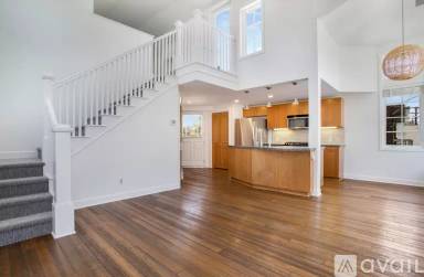 Main picture of 204 1/2 Agate Ave