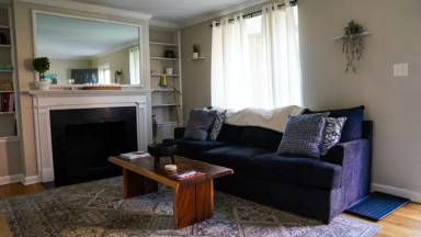 Main picture of 1744 E Broad St