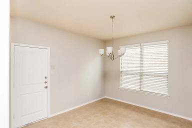 Main picture of 313 Haywood Cir