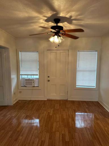 Main picture of 419 Charles St