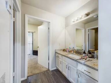 Main picture of 2815 Rio Grande St