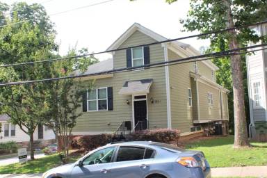 Main picture of 879 Parsons St SW