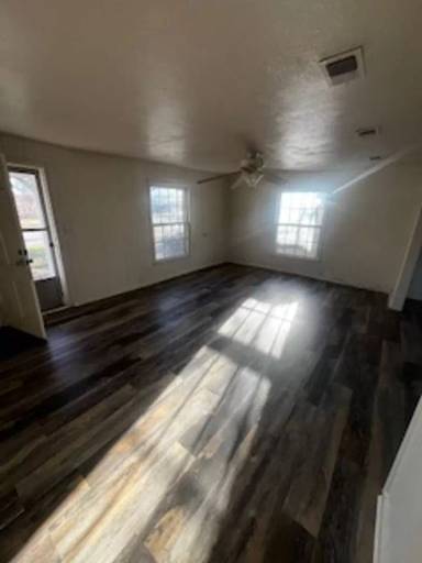 Main picture of 1435 W McNeill St