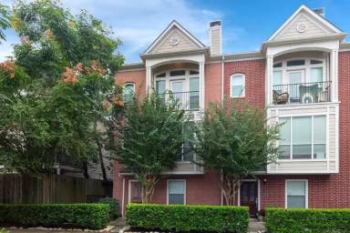 Main picture of 1016 Van Buren St