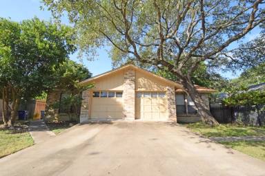 Main picture of 3411 Minnie St