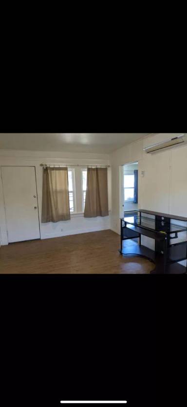 Main picture of 720 4th St