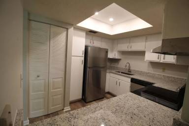 Main picture of 520 Bahia Cir