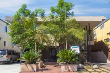 Main picture of 3623 Keystone Ave