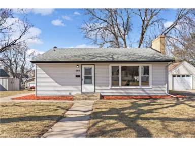 Main picture of 666 3rd Ave NW