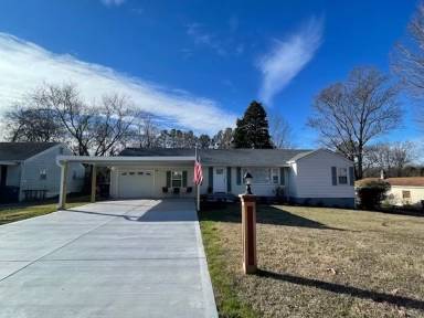 Main picture of 5909 Adelia Dr