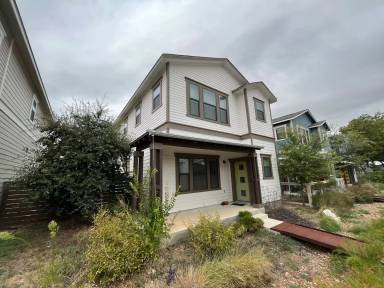 Main picture of 1146 N Olive St