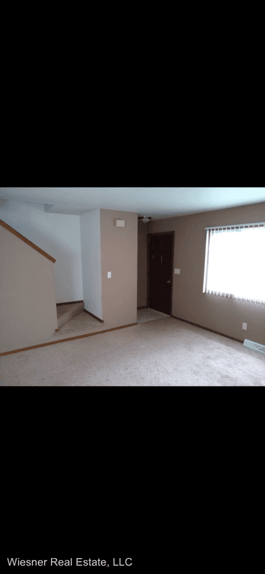 Main picture of 5243 W Edgerton Ave