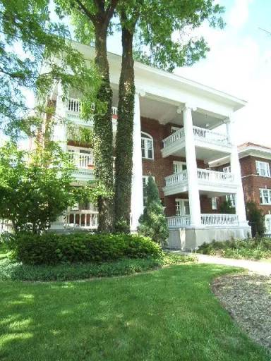 Main picture of 1550 E Broad St