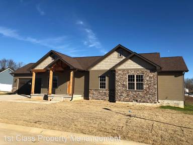 Main picture of 102 Deerfield Dr