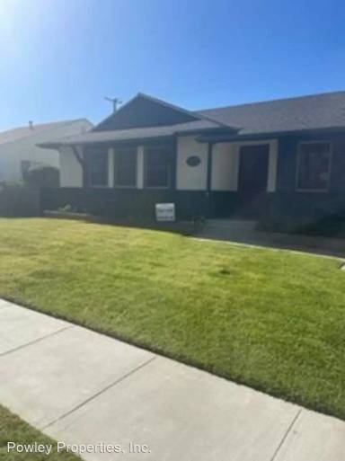 Main picture of 21417 Ocean Ave