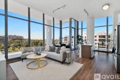 Main picture of 858 N Orleans St