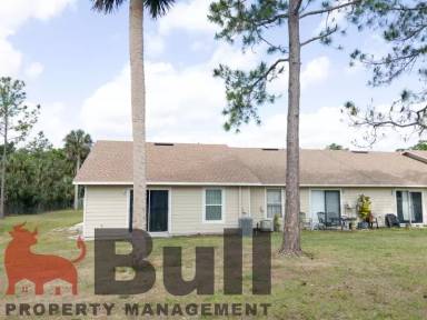 Main picture of 32 Sandalwood Ct