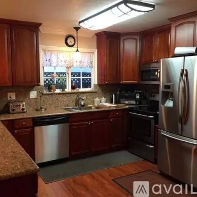 Main picture of 62 Howland Ave