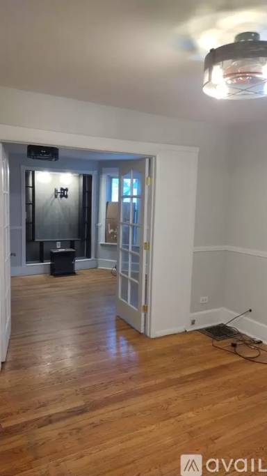 Main picture of 243 S 14th Ave