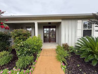 Main picture of 1619 Ponderosa Dr