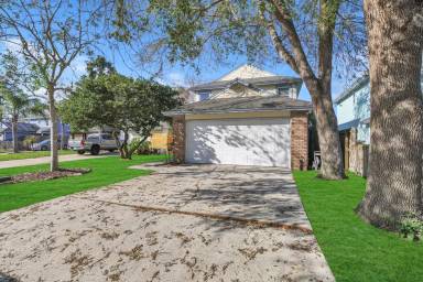 Main picture of 1645 Westwind Dr