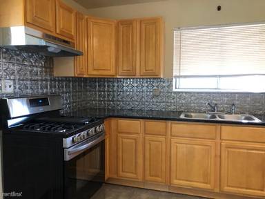 Main picture of 1407 N Rolling Rd