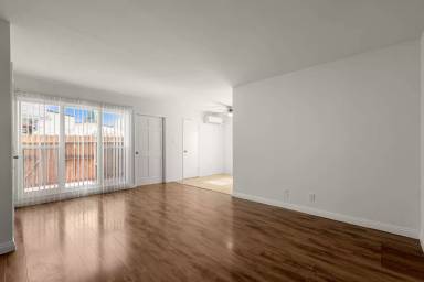 Main picture of 712 N Ardmore Ave