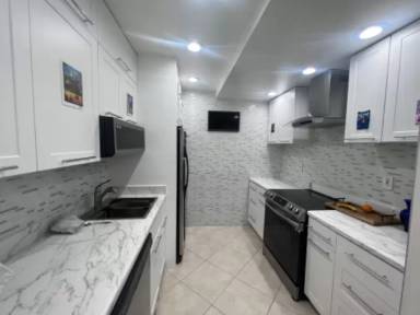 Main picture of 1390 Ocean Dr