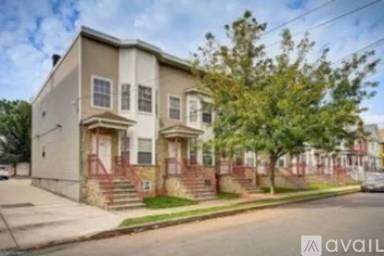 Main picture of 1014 Emma St
