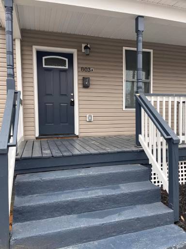 Main picture of 803 N High St