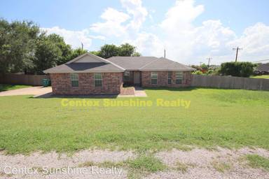 Main picture of 3902 Hilltop Dr