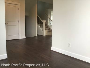 Main picture of 22911 SE 20th St