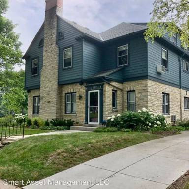 Main picture of 2235 E Woodstock Pl