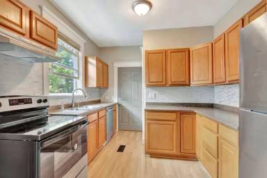 Main picture of 2740 Cox Ln