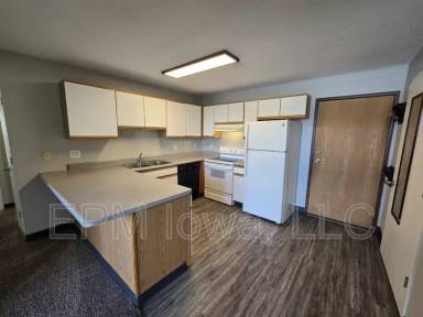 Main picture of 60 Miller Ave SW