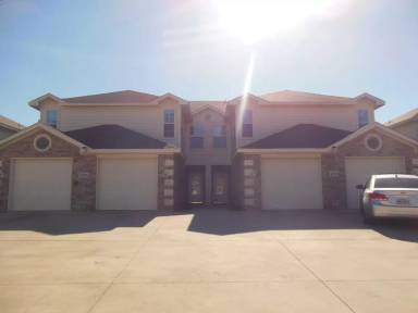 Main picture of 4006 Cambridge Dr