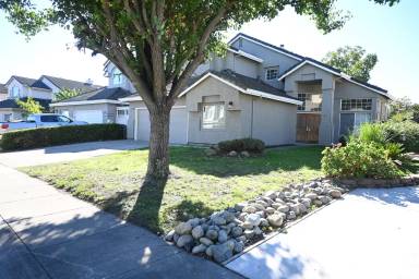 Main picture of 8674 Falmouth Way