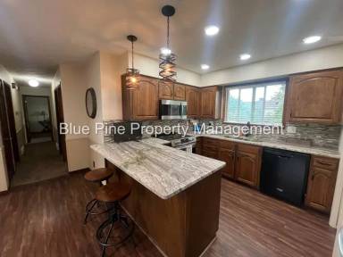 Main picture of 409 Ruth Ave